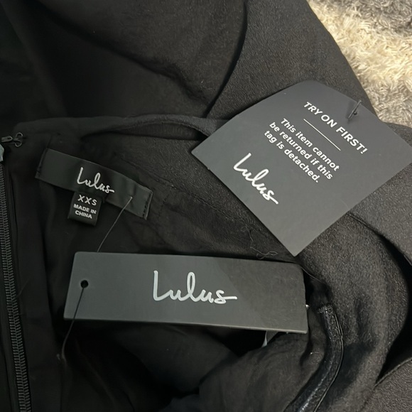 NWT! Lulu’s One-Shoulder Romper XXS - Picture 5 of 6